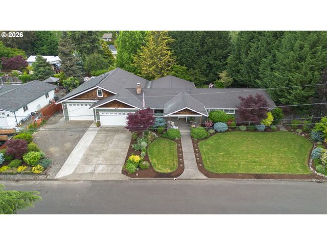 937 Ne Queens Ln, Hillsboro, OR 97124