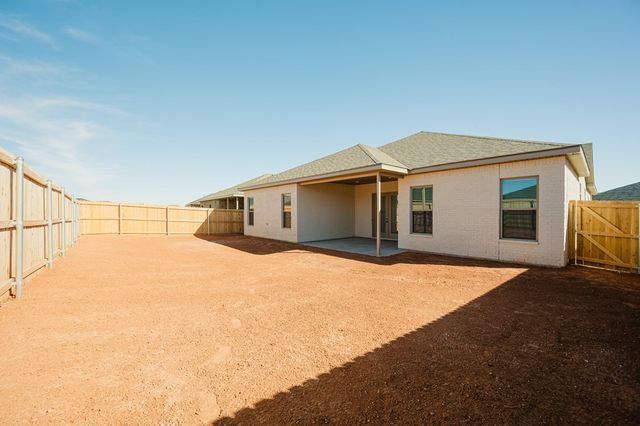 2517 Open Range Ln, Midland, TX 79705