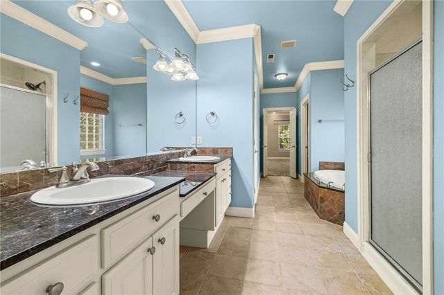 2993 N Dorchester Drive, Fayetteville, AR 72703