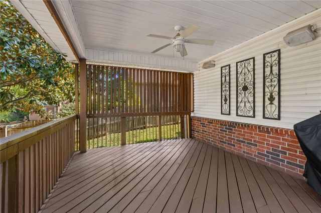 2993 N Dorchester Drive, Fayetteville, AR 72703