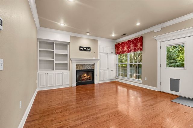 2993 N Dorchester Drive, Fayetteville, AR 72703