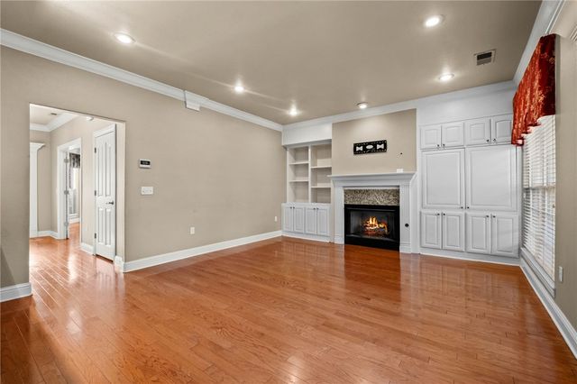 2993 N Dorchester Drive, Fayetteville, AR 72703