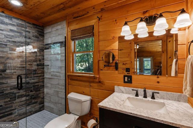 801 Davenport Mountain Road, Blue Ridge, GA 30513