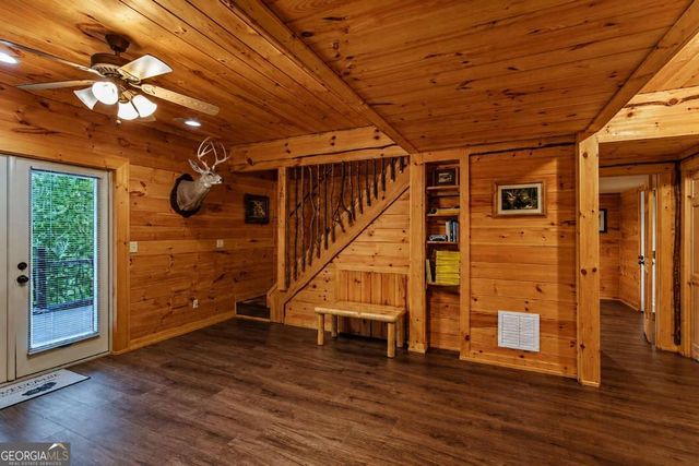 801 Davenport Mountain Road, Blue Ridge, GA 30513