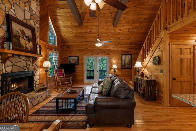801 Davenport Mountain Road, Blue Ridge, GA 30513