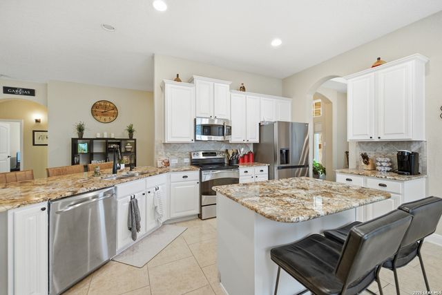 244 Flint Rd, Cibolo, TX 78108