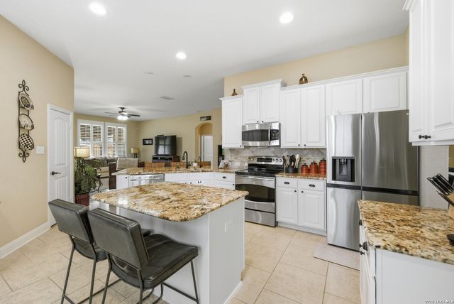 244 Flint Rd, Cibolo, TX 78108