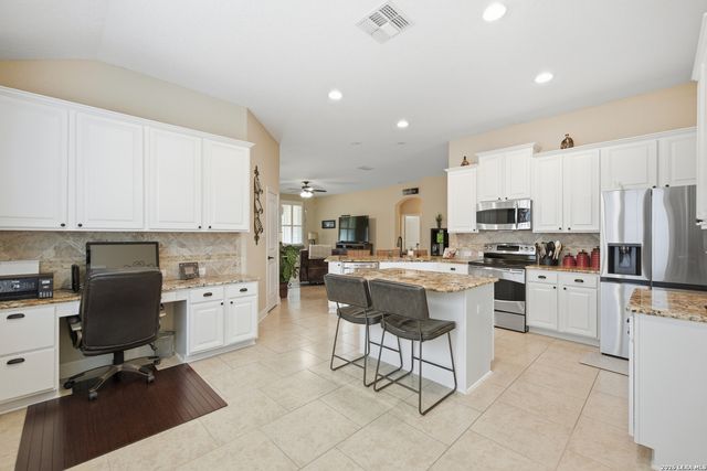244 Flint Rd, Cibolo, TX 78108