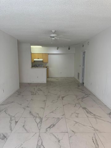 10330 Fox Trail Road S 1206, West Palm Beach, FL 33411