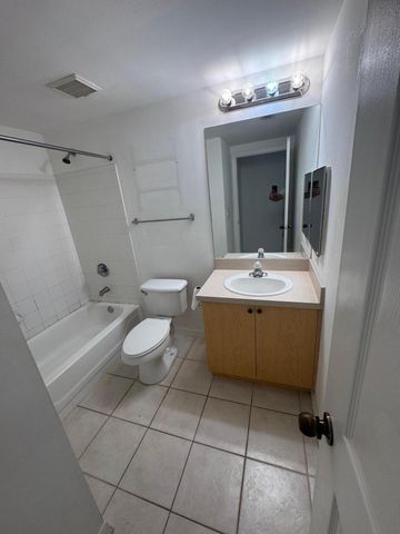 10330 Fox Trail Road S 1206, West Palm Beach, FL 33411