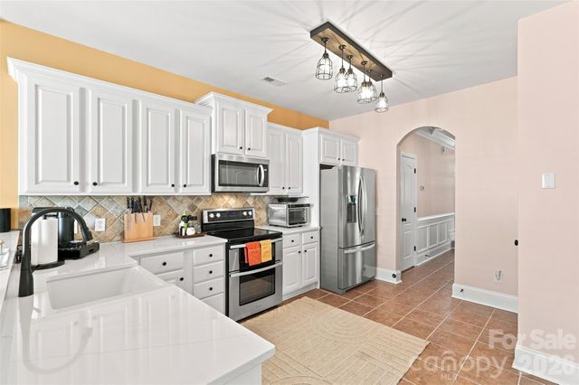4140 Cedar Point Avenue, Matthews, NC 28104