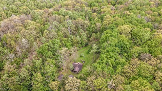 5671 S River Road W, Geneva, OH 44041