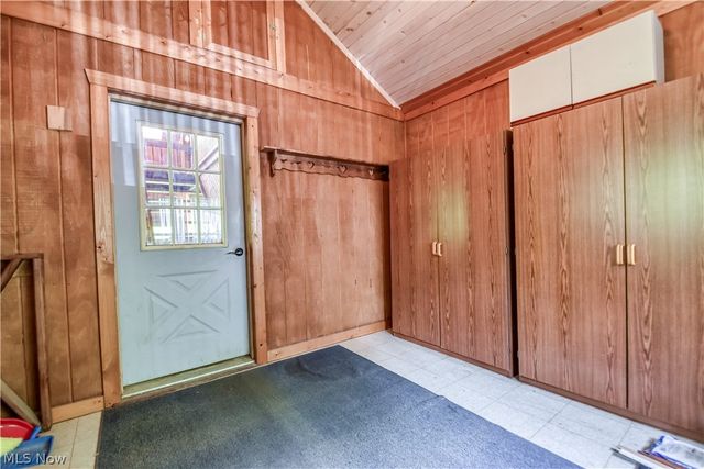 5671 S River Road W, Geneva, OH 44041