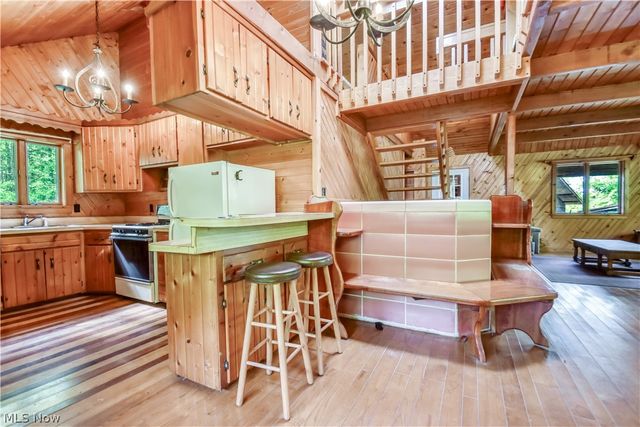 5671 S River Road W, Geneva, OH 44041