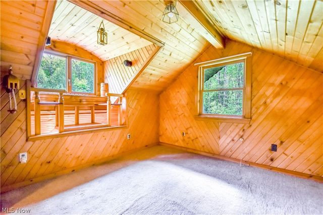 5671 S River Road W, Geneva, OH 44041
