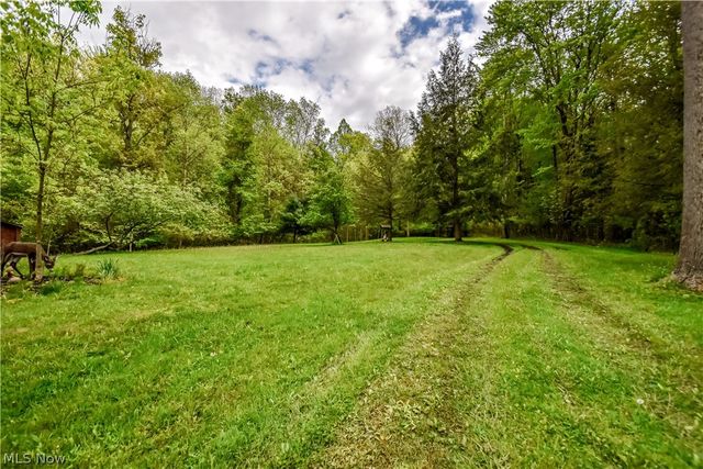 5671 S River Road W, Geneva, OH 44041
