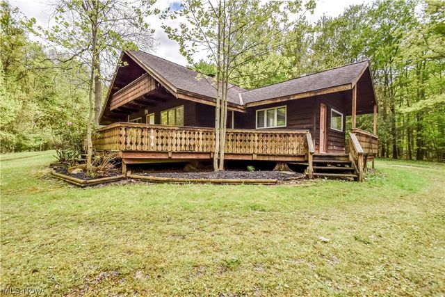 5671 S River Road W, Geneva, OH 44041