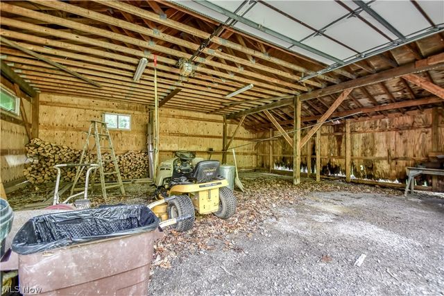 5671 S River Road W, Geneva, OH 44041