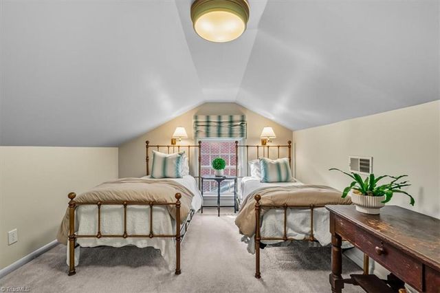 1106 Hammel Road, Greensboro, NC 27408