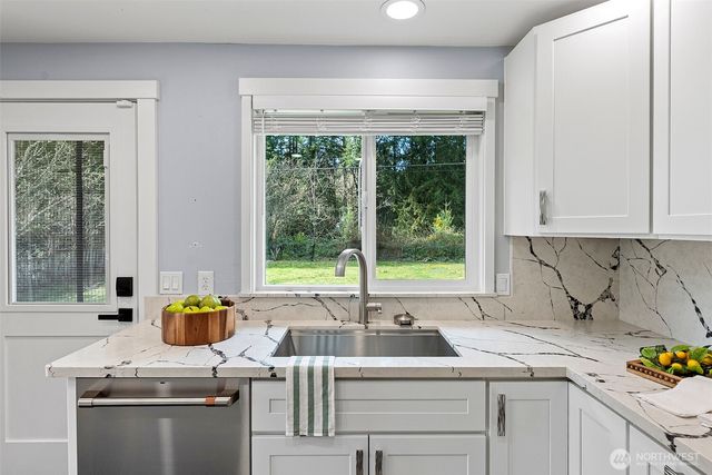 991 NW Anderson Lane, Poulsbo, WA 98370