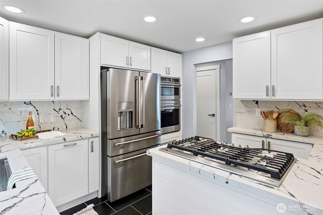 991 NW Anderson Lane, Poulsbo, WA 98370