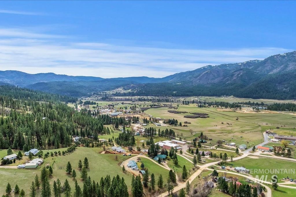 15 Granite Basin, Garden Valley, ID 83622 photo 4