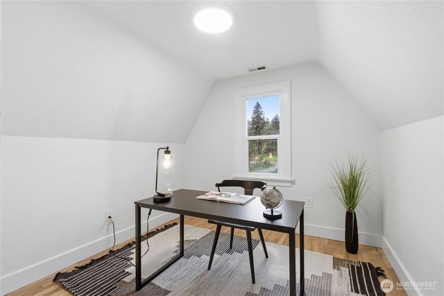 39302 236th Avenue SE, Enumclaw, WA 98022