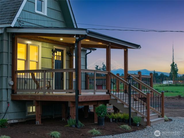 39302 236th Avenue SE, Enumclaw, WA 98022