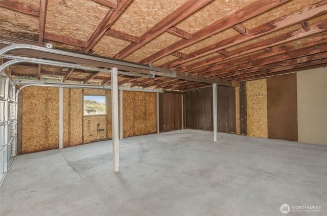 39302 236th Avenue SE, Enumclaw, WA 98022