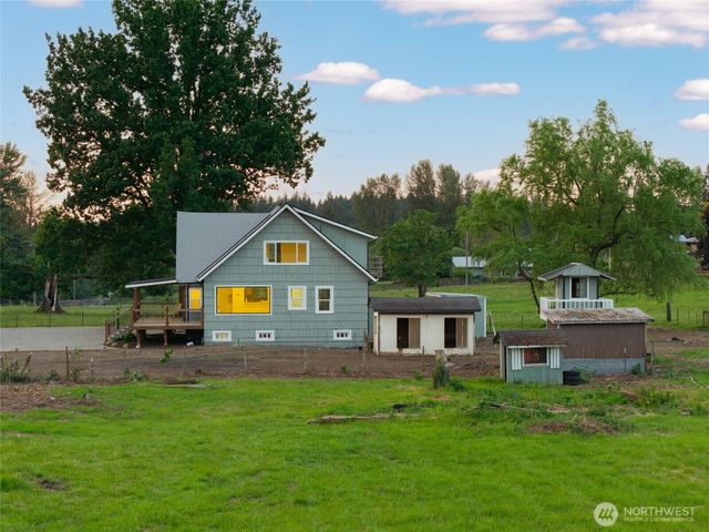 39302 236th Avenue SE, Enumclaw, WA 98022