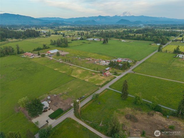 39302 236th Avenue SE, Enumclaw, WA 98022