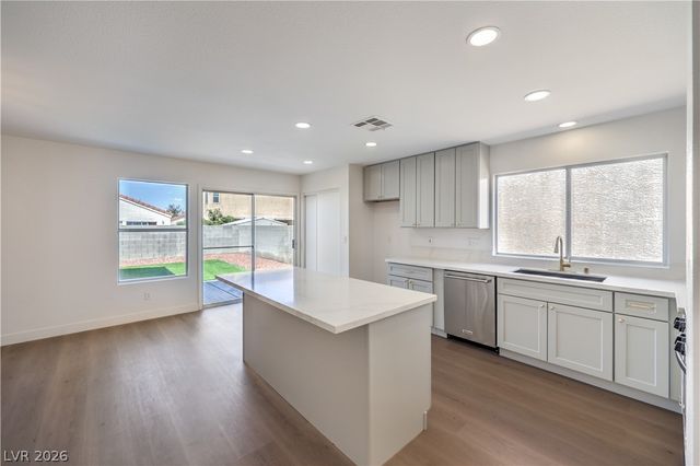 668 Rising Brook Drive, Henderson, NV 89011