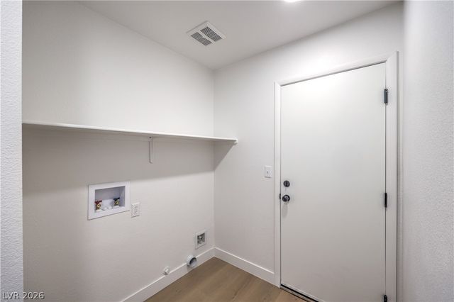 668 Rising Brook Drive, Henderson, NV 89011