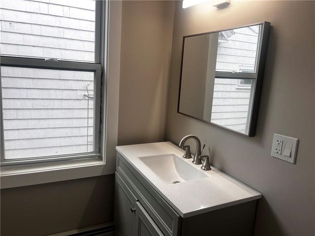 45 Kenyon Street 3, Providence, RI 02903