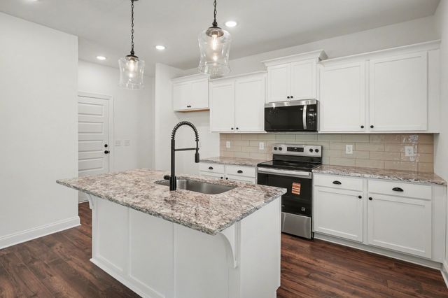 1013 Riverview Run, Madison, TN 37115