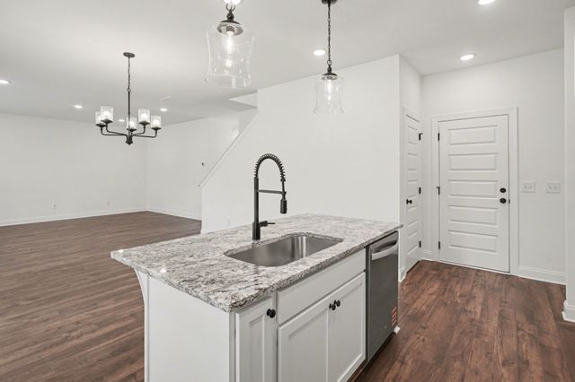 1013 Riverview Run, Madison, TN 37115
