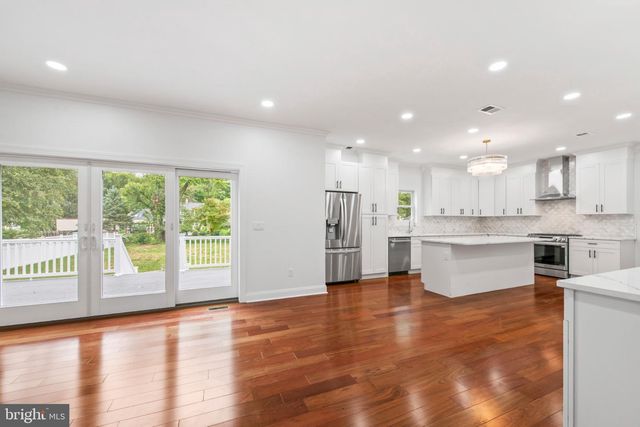 88 LENOX AVE, Trenton, NJ 08620