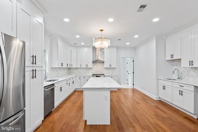 88 LENOX AVE, Trenton, NJ 08620