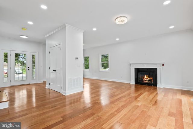 88 LENOX AVE, Trenton, NJ 08620