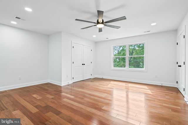88 LENOX AVE, Trenton, NJ 08620