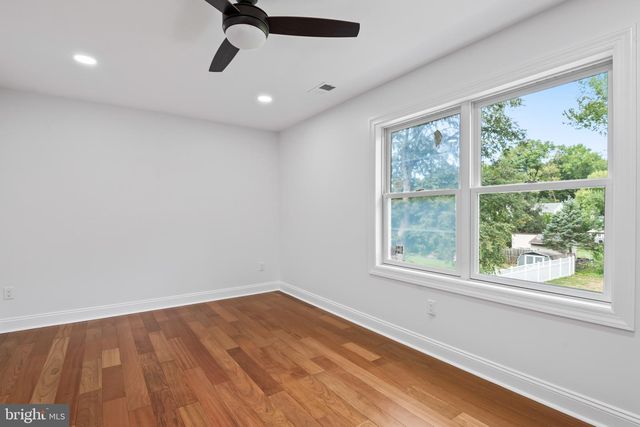 88 LENOX AVE, Trenton, NJ 08620