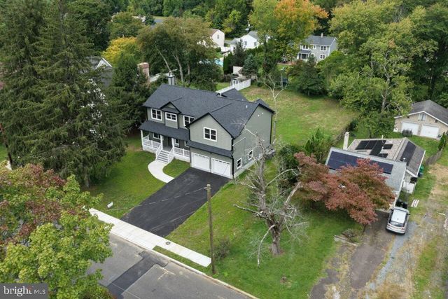 88 LENOX AVE, Trenton, NJ 08620