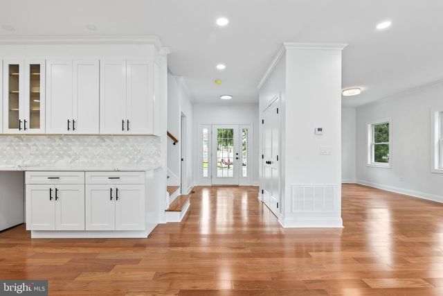 88 LENOX AVE, Trenton, NJ 08620