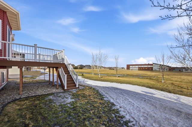 246 34 Avenue E, West Fargo, ND 58078