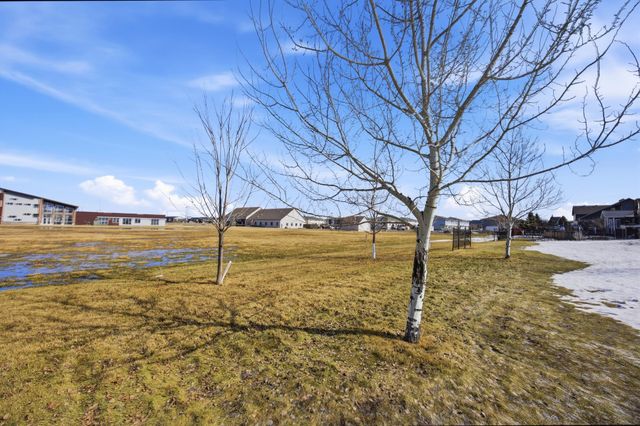 246 34 Avenue E, West Fargo, ND 58078