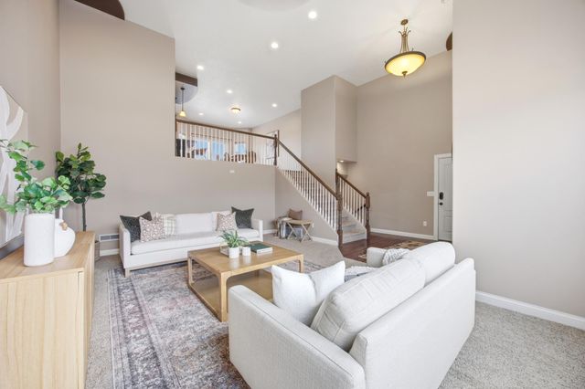 246 34 Avenue E, West Fargo, ND 58078