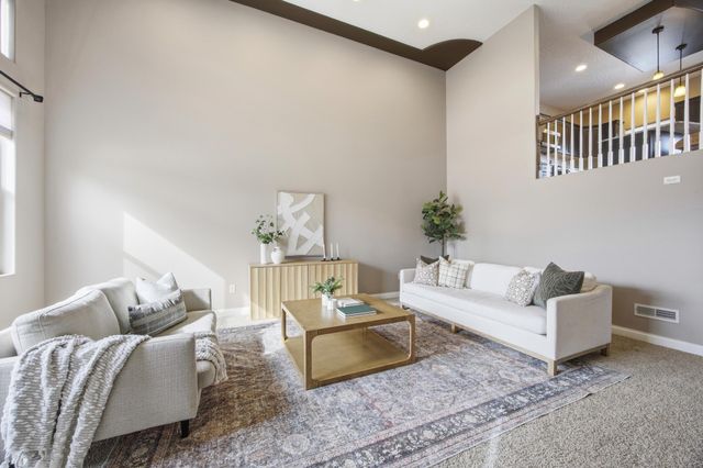 246 34 Avenue E, West Fargo, ND 58078