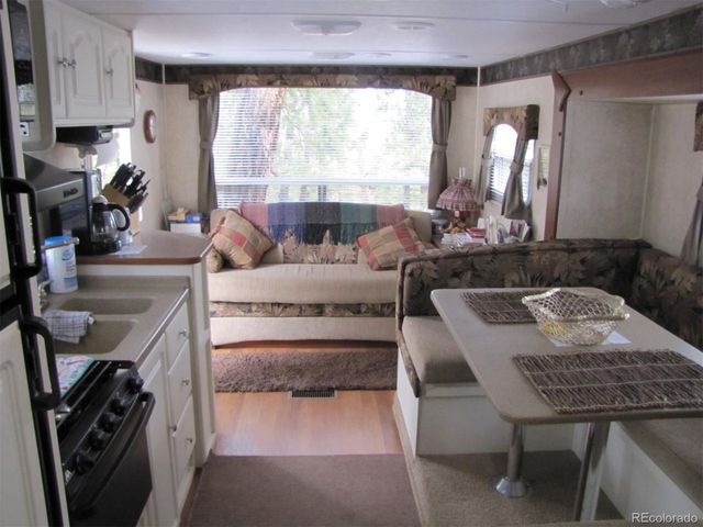 94 Pullman Loop, Hartsel, CO 80449