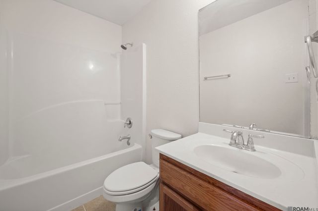 35149 Quail Creek Dr, Denham Springs, LA 70706