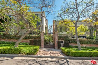 8726 Shoreham Drive A, West Hollywood, CA 90069